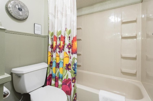 Texas Rose Lodge Home image 5